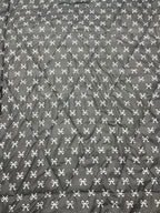 180x230 لحاف فايبر سنجل رمادي نقشة ابيض