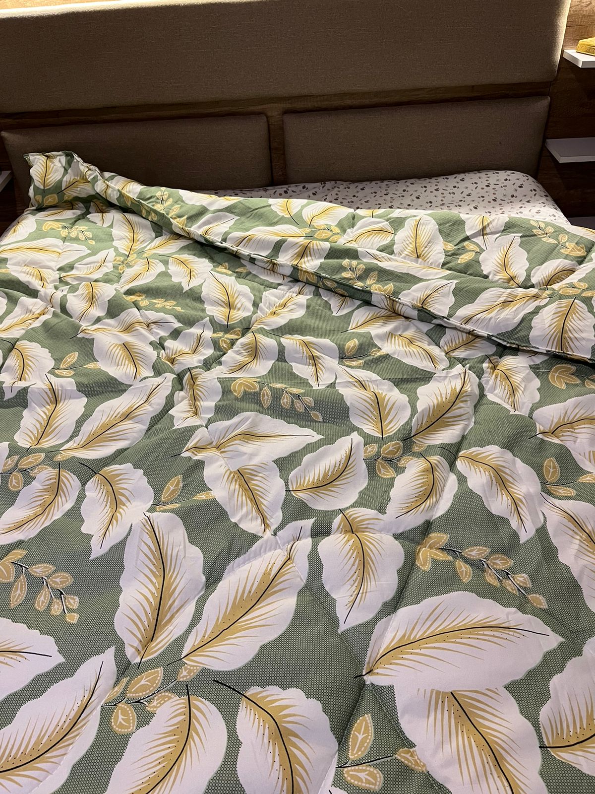 180x220 لحاف فايبر سنجل مشجر اخضر مقاس